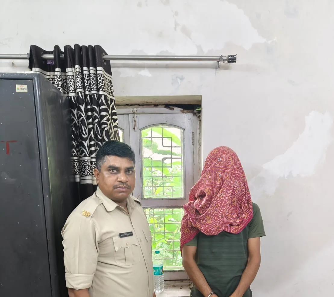 फोटो को एडिट करके सोशल मीडिया पर वायरल किया  पुलिस ने युवक को किया गिरफ्तार